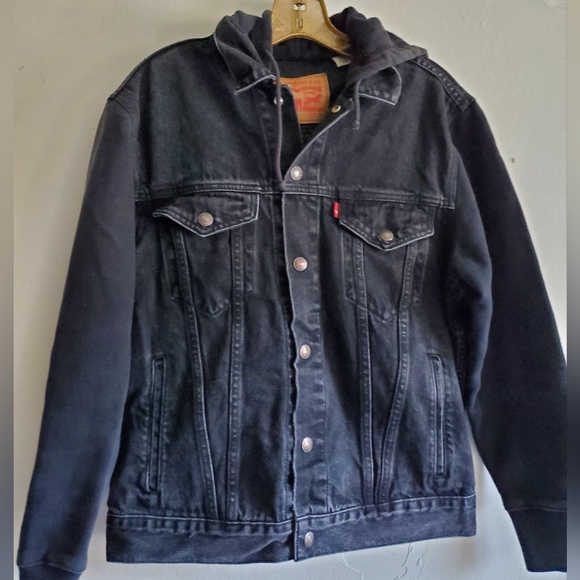 Levi's Vintage fit denim hooded jacket size small.